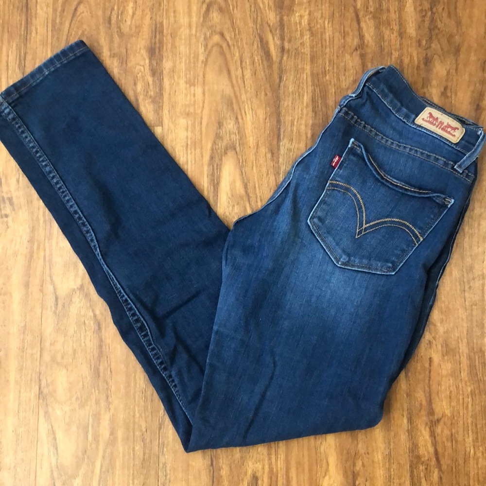 Levi skinny jeans